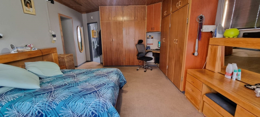 3 Bedroom Property for Sale in Langenhovenpark Free State